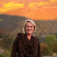 Cassie V. Comeau, Phd