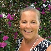 Deanna Mills
