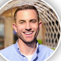 Dan R.