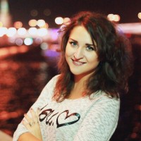 Яна Ломакина