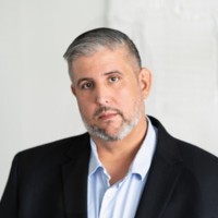 Frank Moradiellos , R.a.