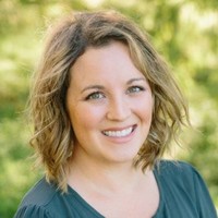 Vivian Featherston, IIDA