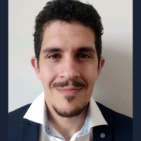 Leandro L.