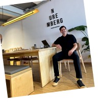Özgür Cam