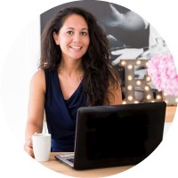 Sanne Vos - Van Den Berg