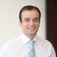 Boris Geyzer, Cfa