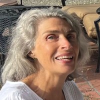 Dr. Lisa Acocella