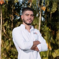 Carlos Olivares