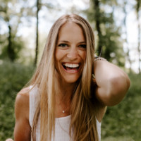 Abigail Eaves