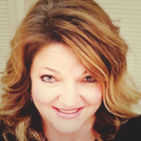 Lori Greene