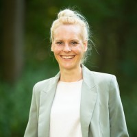 Dr. Julia Raupp