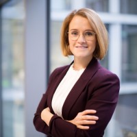 Claudia Karl