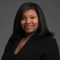 Nia Benton-Roberson, LSW