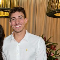 André de Paula Castro Nicolini