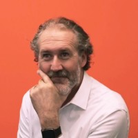 Tim Holmes