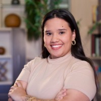 Izabelle Santos