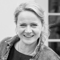 Yvonne S.