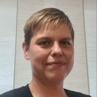 Yvonne Neuaug