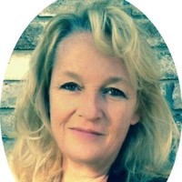 Dina Brown