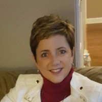 Lora Furstner
