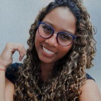 Hellen Thais
