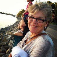 Roxanne Ellis