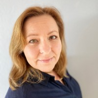 Regina Thom