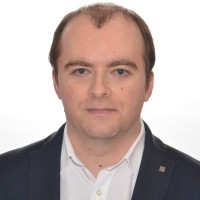 Marek J.
