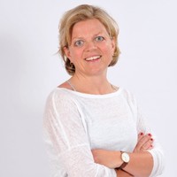 Yvette Van Der Wel