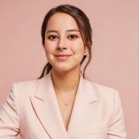 Andrea Meneses Flores