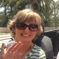 Lesley-ann Simmonds