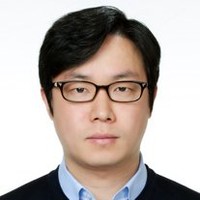 YK Lee