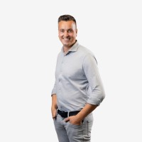 Lars Bos