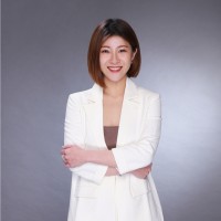 Arlerine Ang Hui Shien (Financial Services Manager)