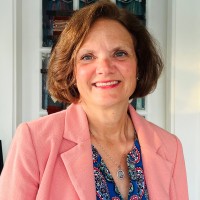 Bev Ouannass, Mba