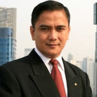 Jonny Simanjuntak, SH.(c),SE.,MM