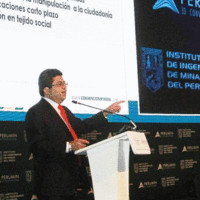 Rafael Eduardo Valencia-Dongo C.