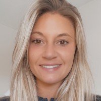 Nina Leone
