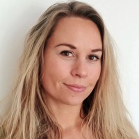 Leonie De Mik