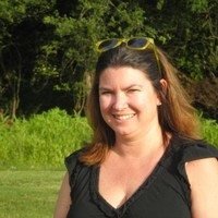 Amy Parnis