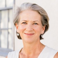 Juliet Mckenna