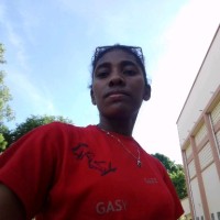Gloria Nary
