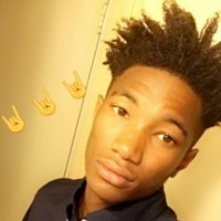 Aaron Holmes
