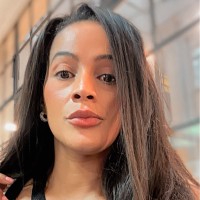 Leandra Alves