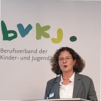 Dr. med. Anke Steuerer