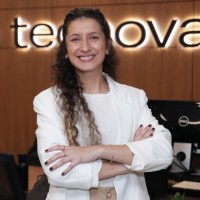 Ana Paula Peterle De Almeida