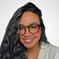 Anne R. Carneiro