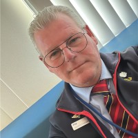 Guus Hollenberg Hoofd Conducteur Bij De Nederlandse Spoorwegen.