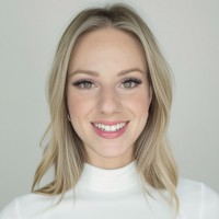 Annie Hurst