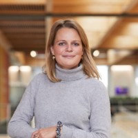 Fiona Ross (Falconer)